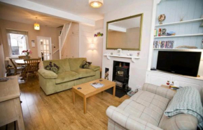 Cosy little home just outside York city walls